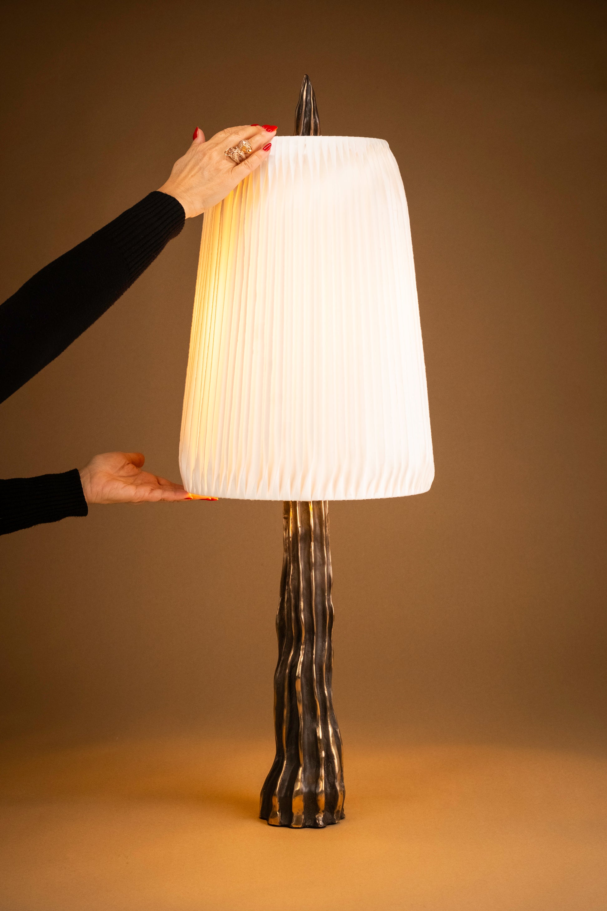 Surculus Table Lamp - studiopalatin