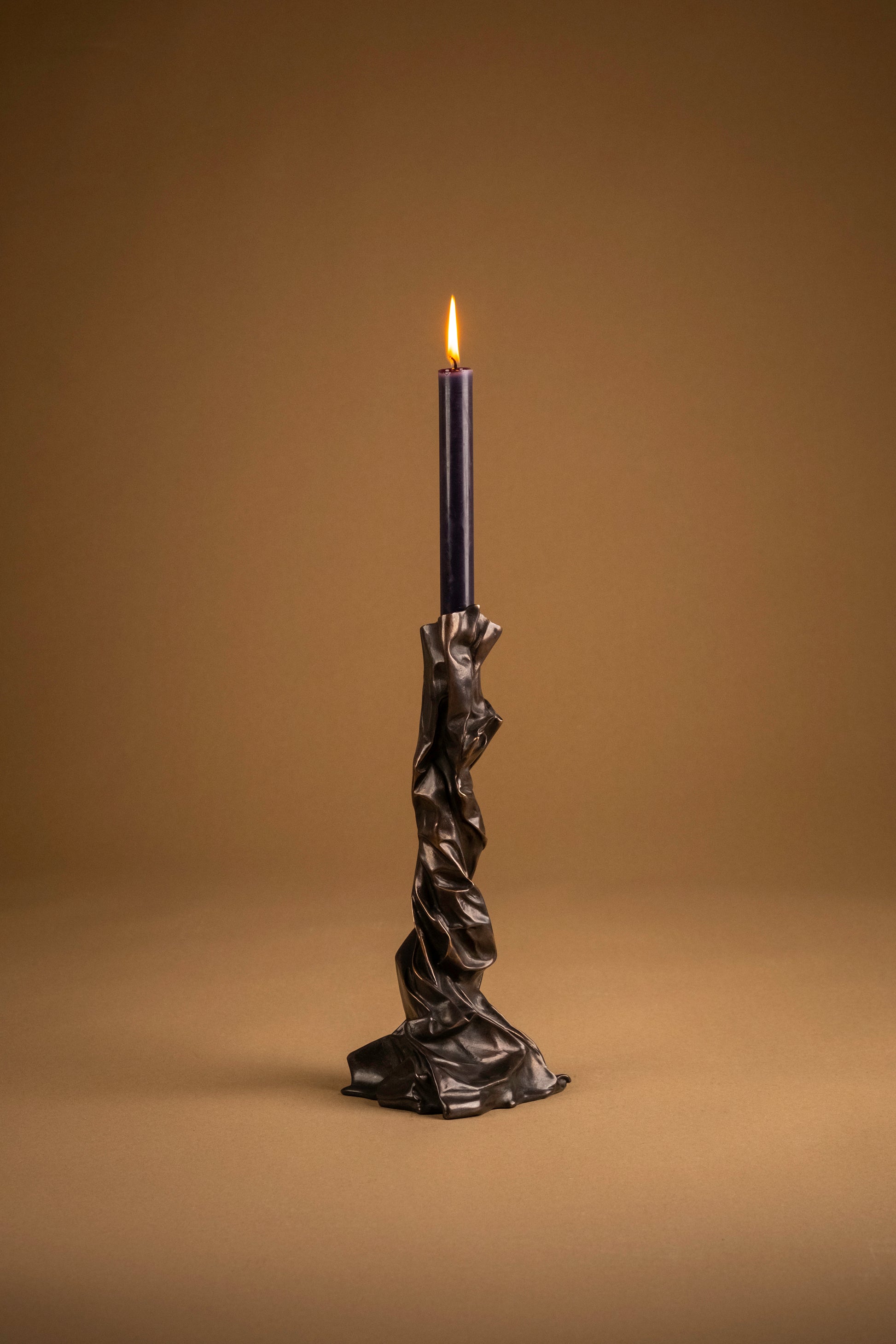 Charta Nera Candlestick